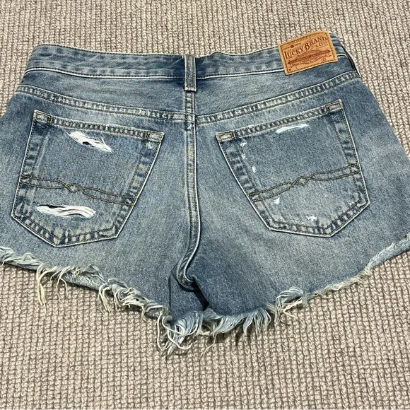 Lucky Brand The Boyfriend Short - Picture 7 of 10